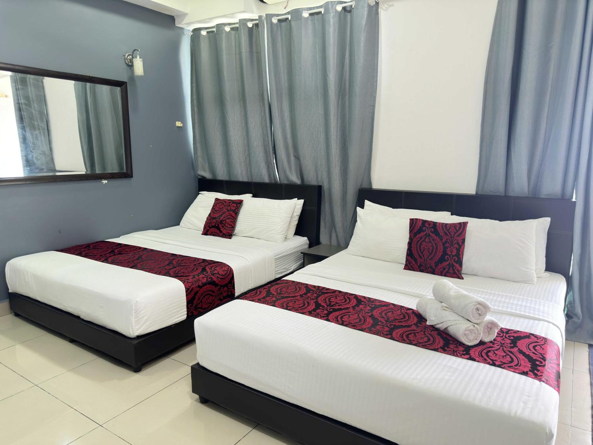 Cahaya Qaira Homestay @ D'Perdana Кота Бару Екстериор снимка