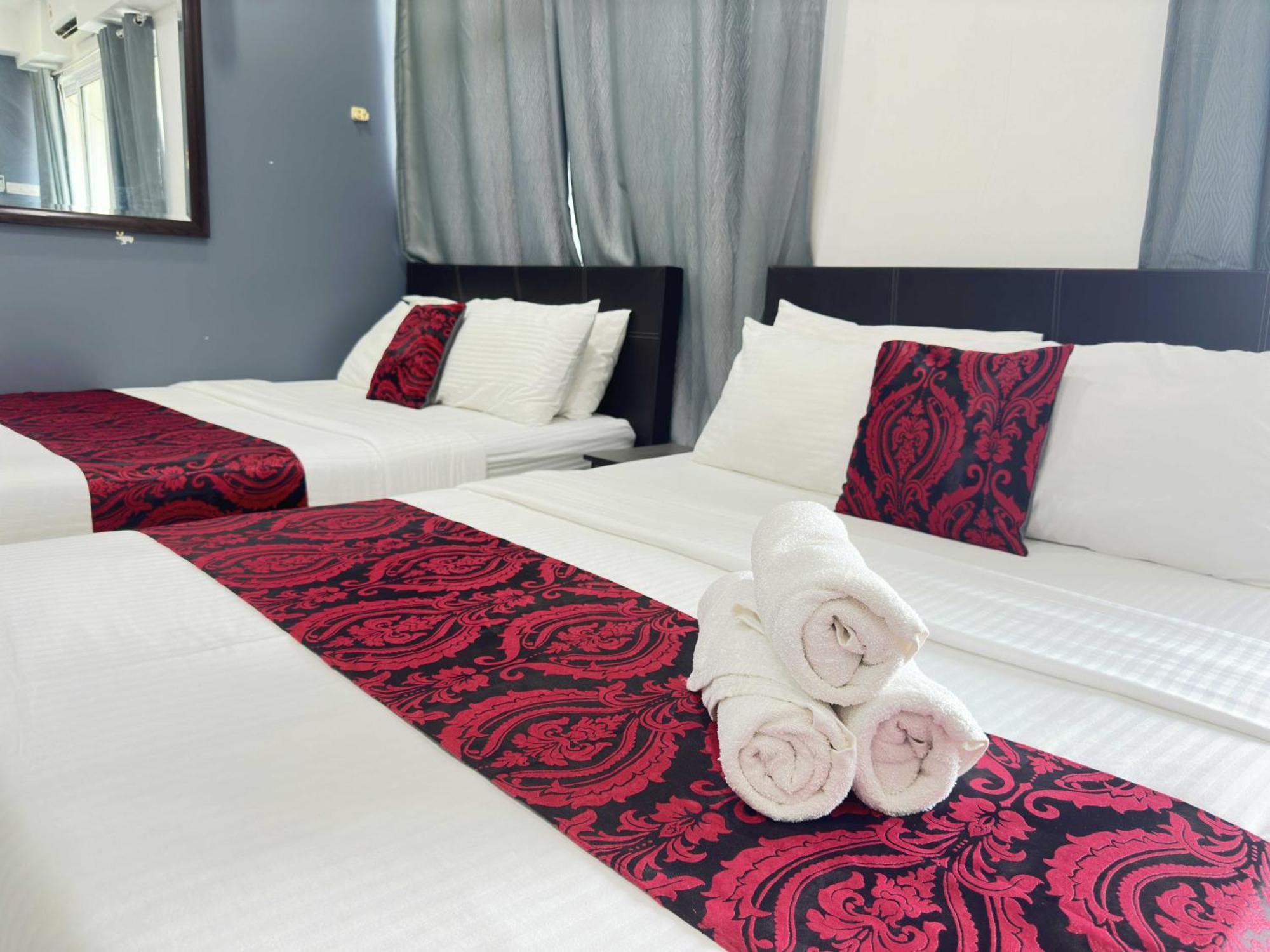 Cahaya Qaira Homestay @ D'Perdana Кота Бару Екстериор снимка
