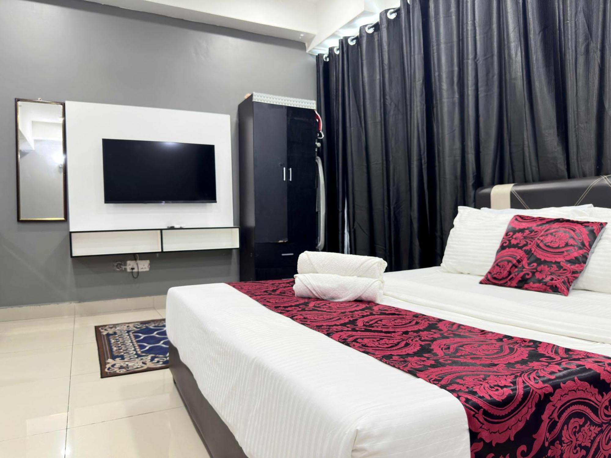 Cahaya Qaira Homestay @ D'Perdana Кота Бару Екстериор снимка