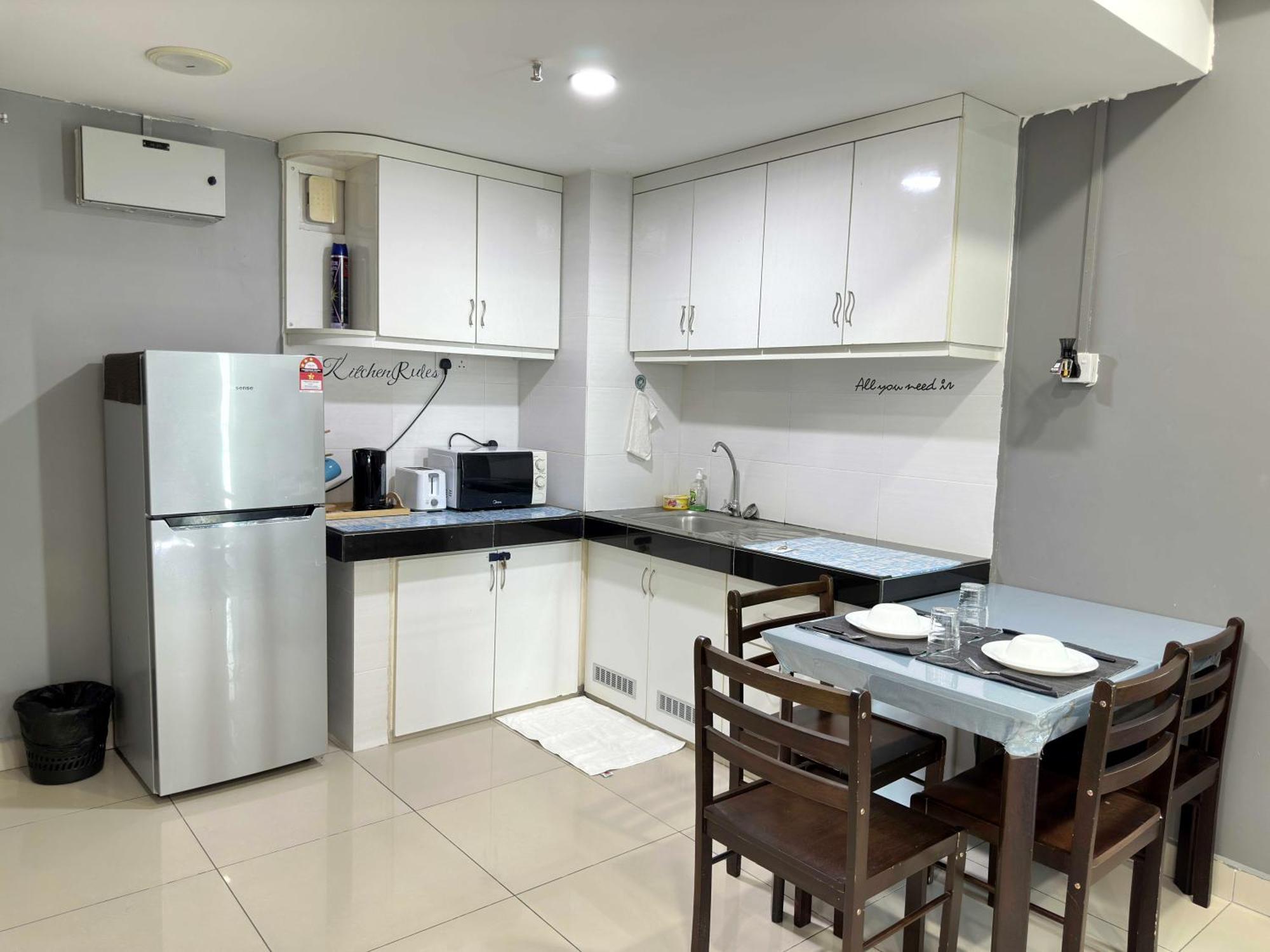 Cahaya Qaira Homestay @ D'Perdana Кота Бару Екстериор снимка