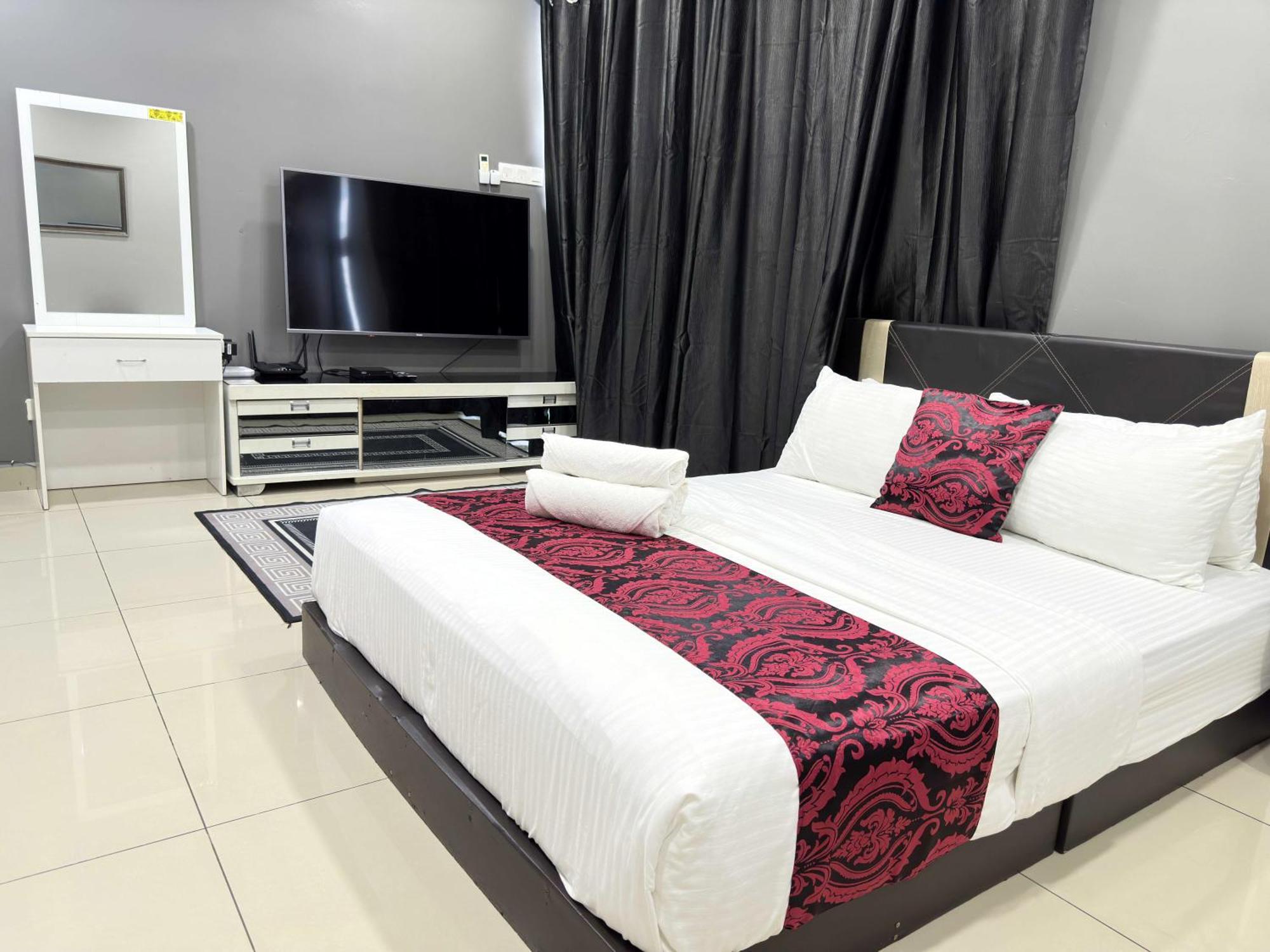Cahaya Qaira Homestay @ D'Perdana Кота Бару Екстериор снимка