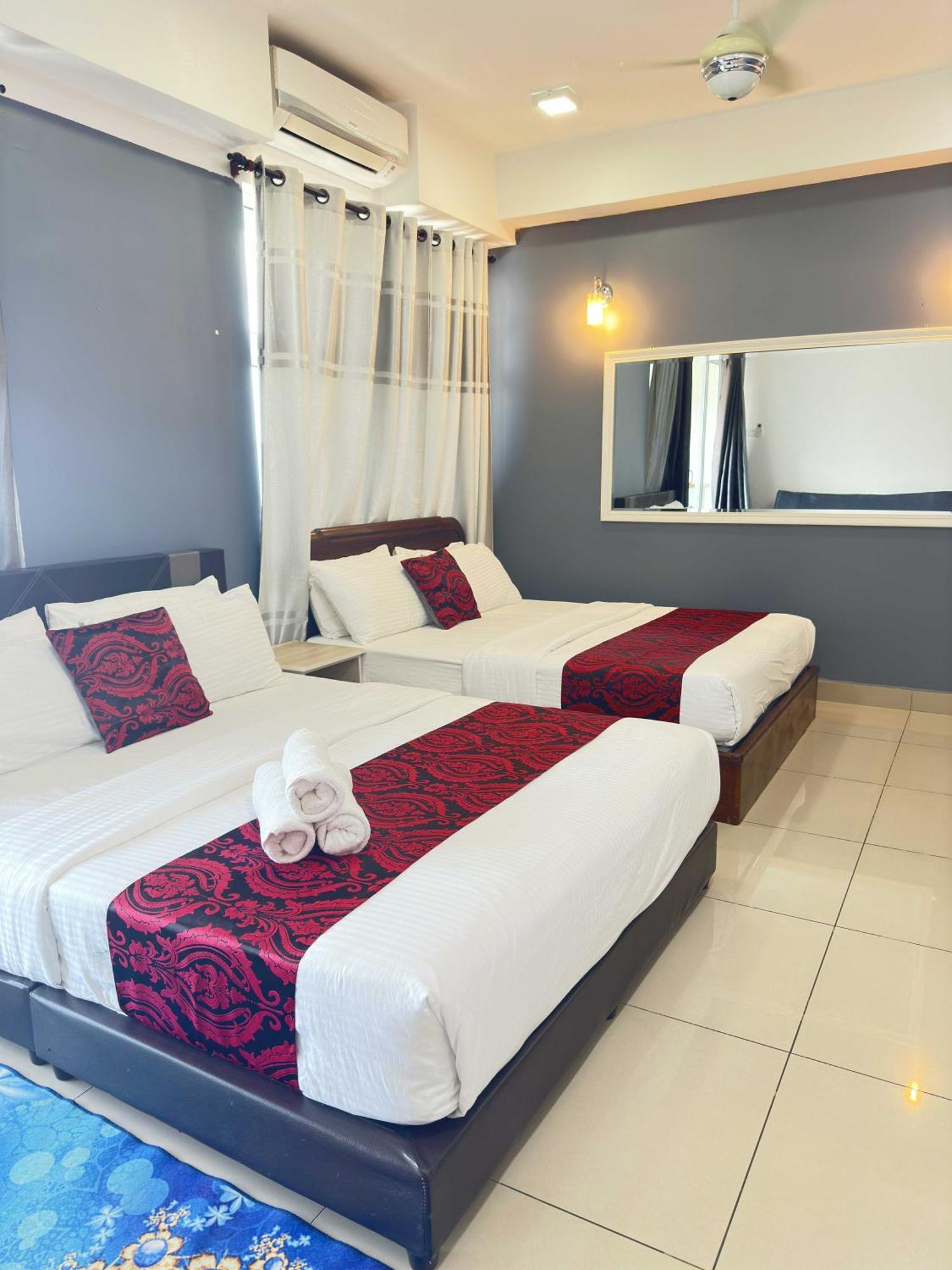 Cahaya Qaira Homestay @ D'Perdana Кота Бару Екстериор снимка